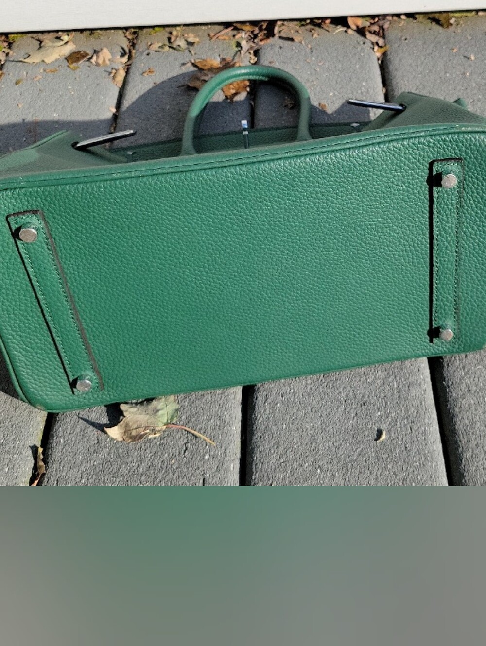 Green Structured Handbag - Picture 7 of 9